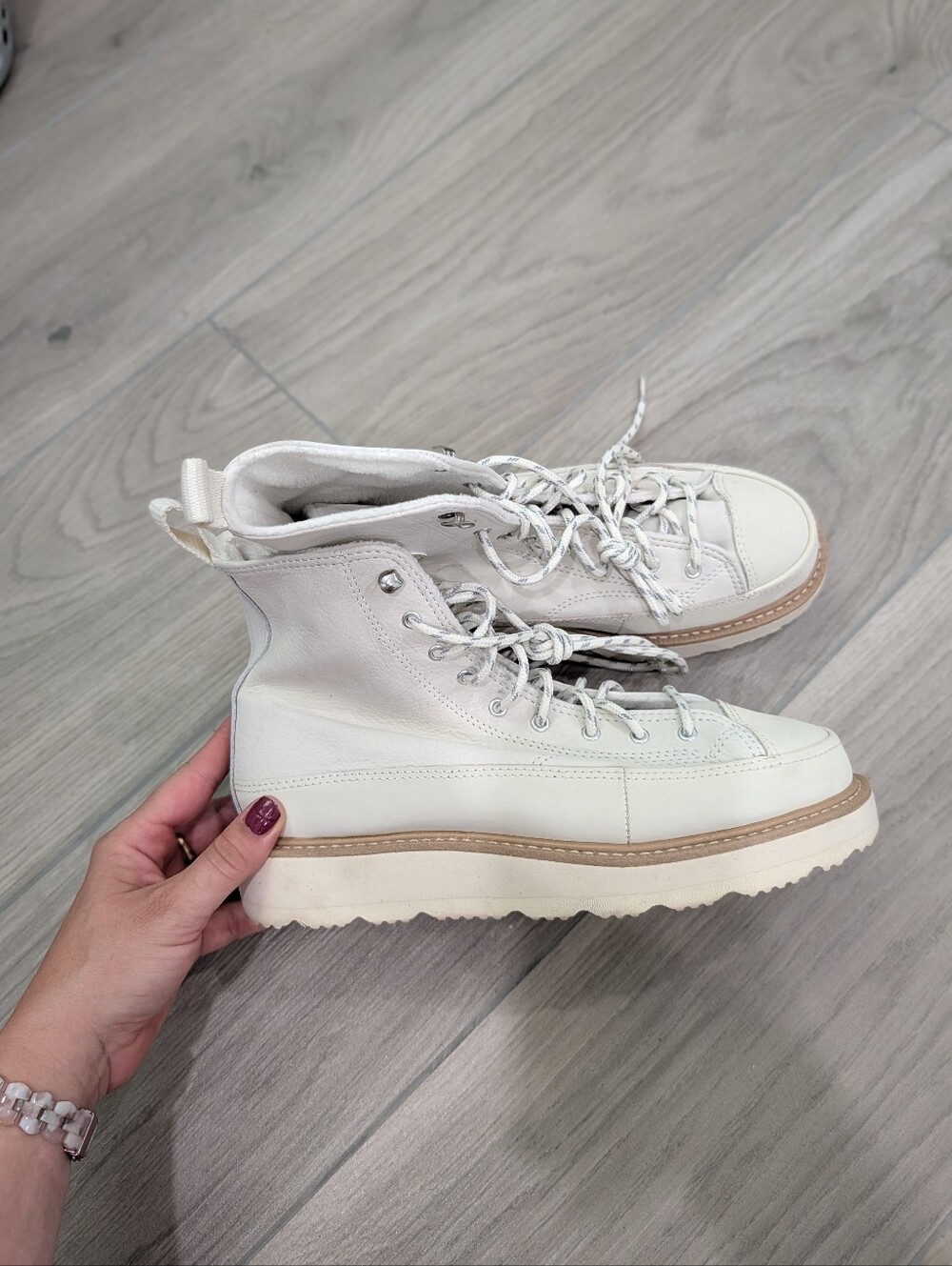 Converse Chuck Taylor High top Platforms Size 8